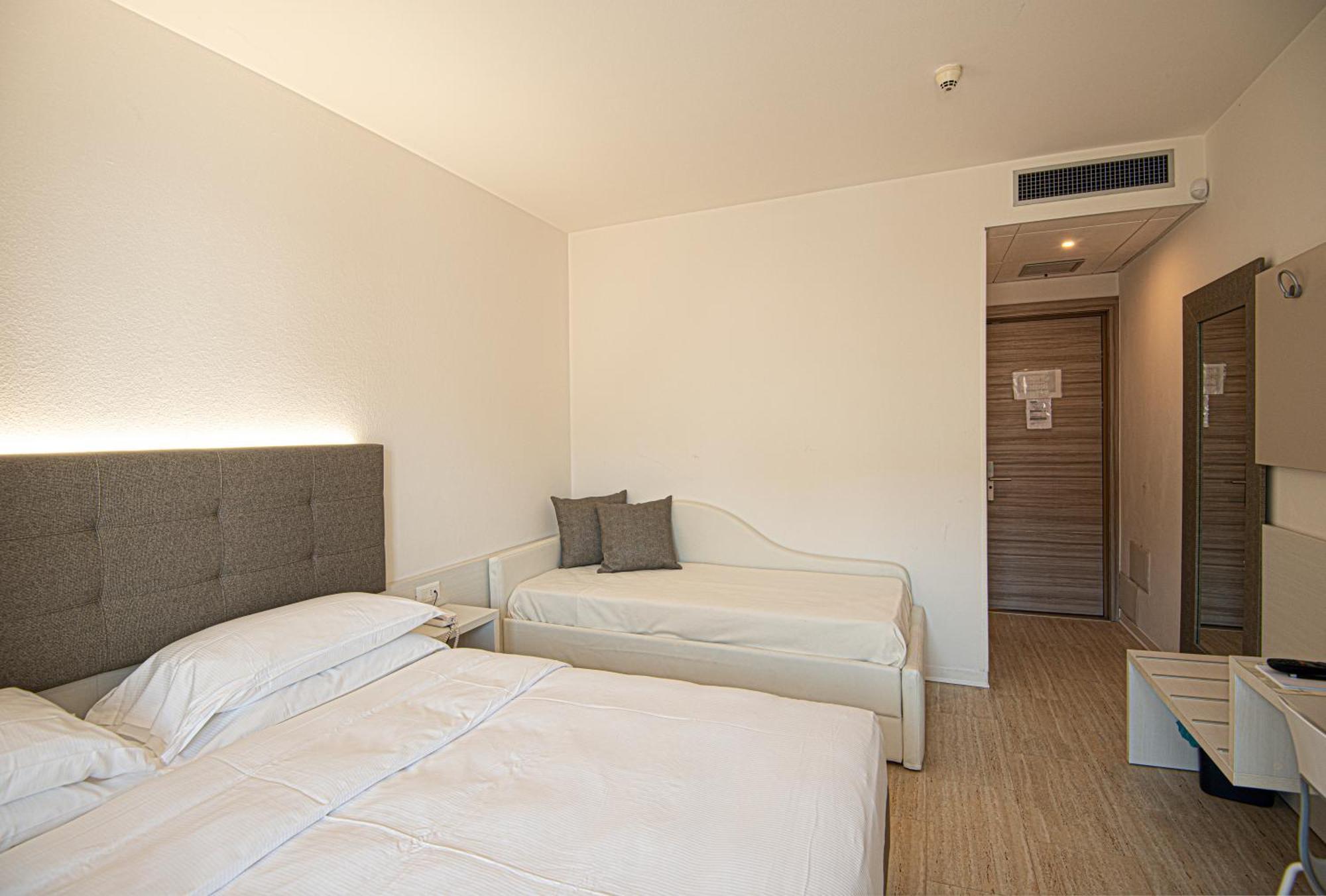 Hotel Savoy Caorle Exterior foto