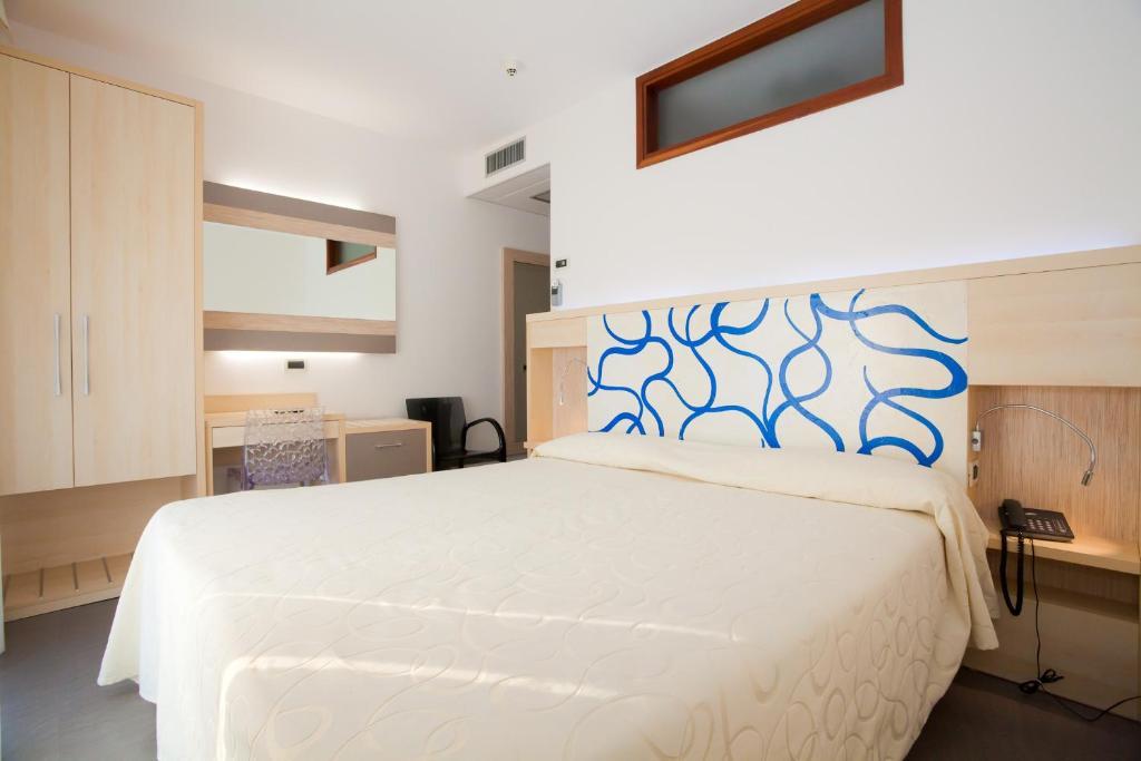 Hotel Savoy Caorle Cameră foto
